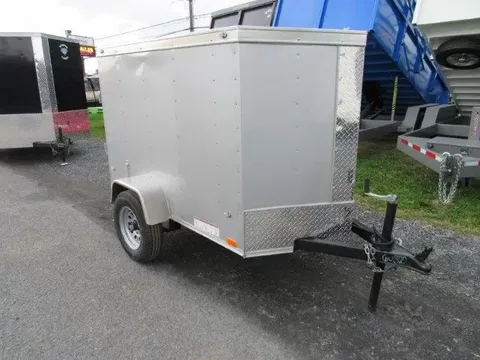 Diamond Cargo 4 x 6 Enclosed Cargo Trailer – photo 1