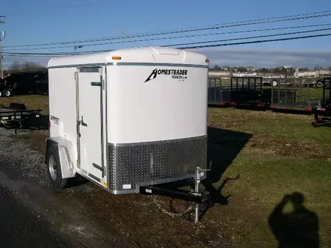 Homesteader 5 x 8 Enclosed Cargo Trailer – Single – photo 1