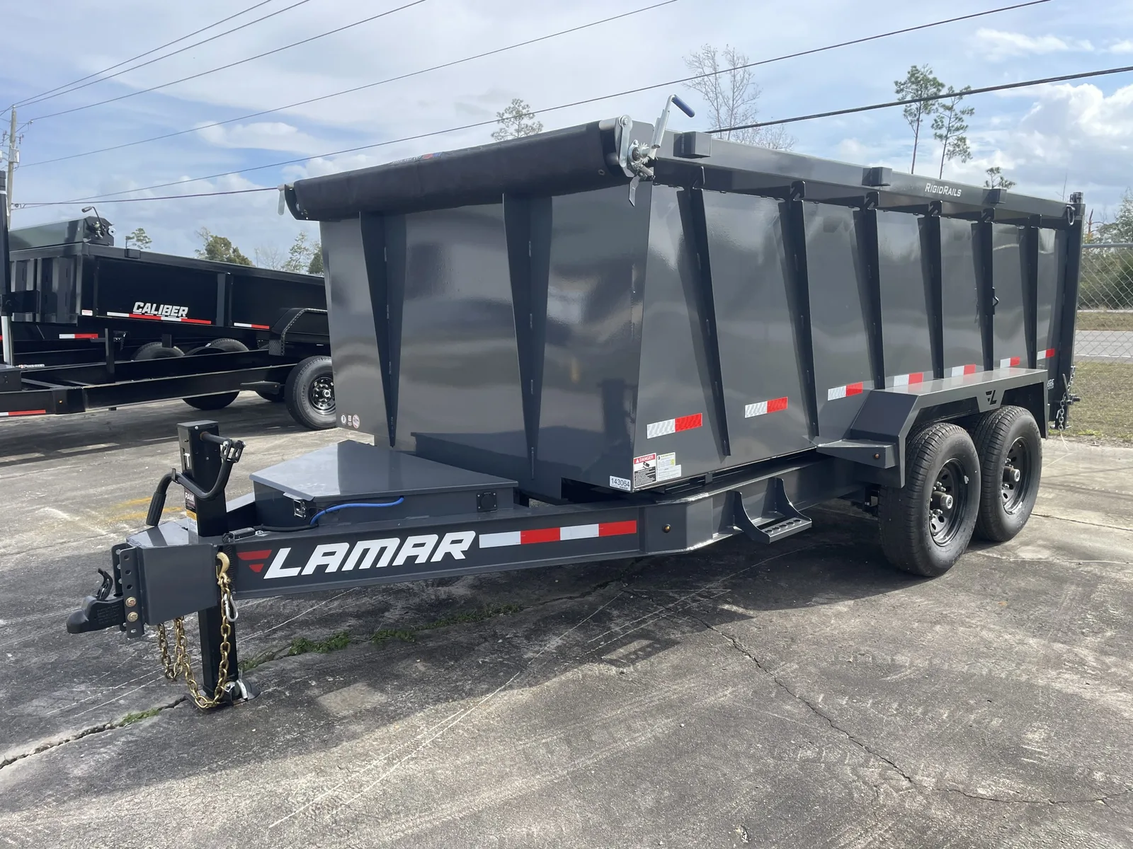 2025 Dump Trailer – Lamar 48" Sides Low Pro – photo 1